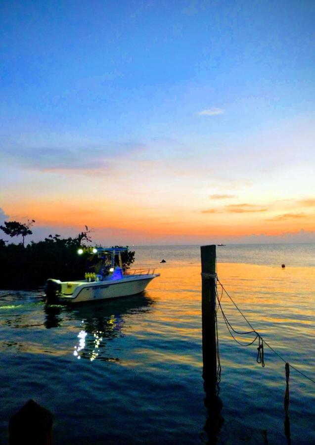 Conch Key Fishing Lodge & Marina Экстерьер фото